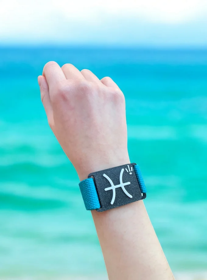 Bracelet réglable captivant Poissons CZ-012