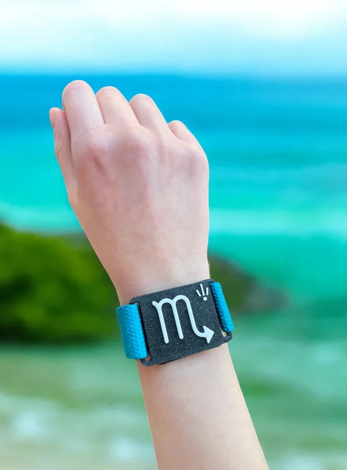 Bracelet réglable captivant Scorpion CZ-008