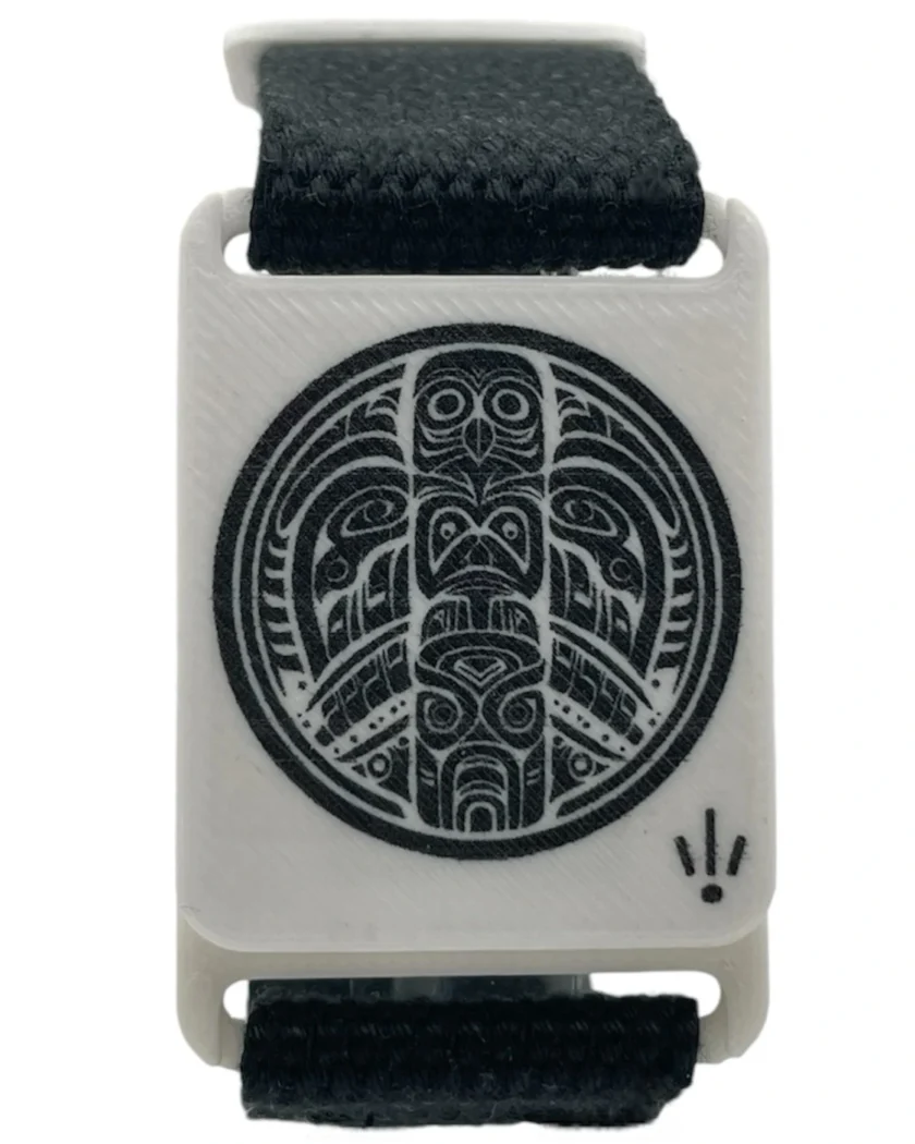 Bracelet réglable exclusif SanClic - thème AMERINDIEN made in France, en sangle certifiée Oeko-Tex avec fermeture en PETG et aimant intégré, pour un cadeau original.